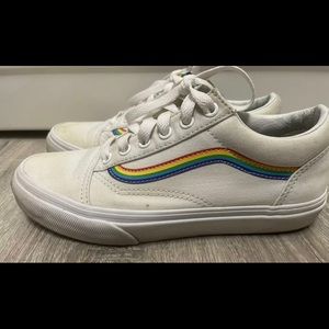Vans Pride Old Skool Sneakers. Rainbow stripes on Bottom and sides. Kids 3